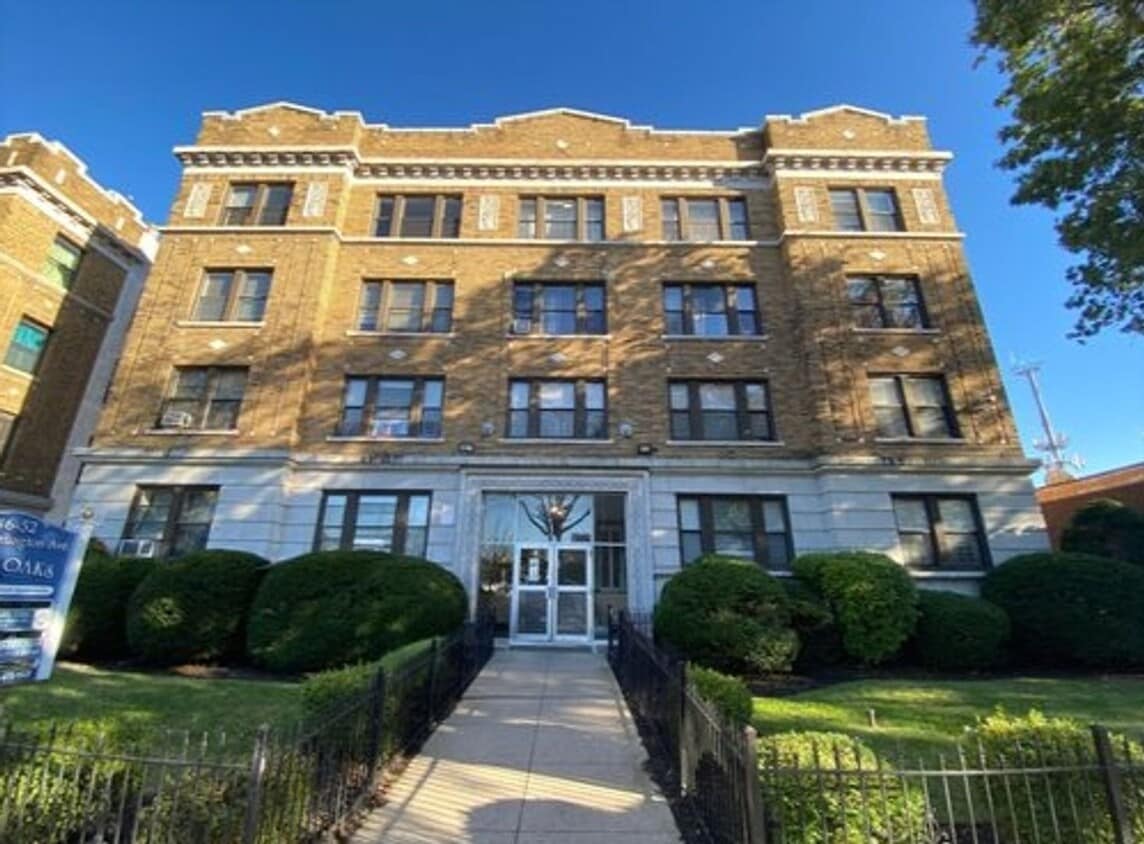 Foto del edificio - The Twin Oaks