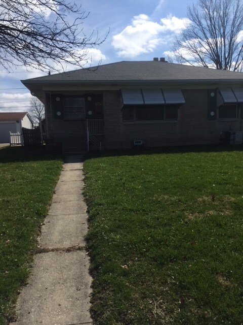 house - 1317 N Hawthorne Ln