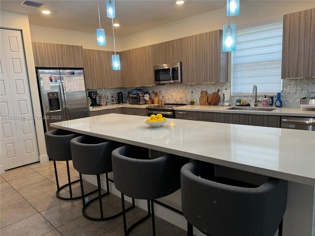 Foto del edificio - 15822 NW 91st Ave