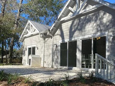 Foto del edificio - 14 Sally Ln