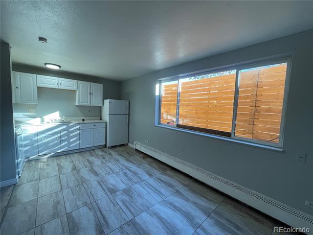 Foto del edificio - 1590 Clinton St