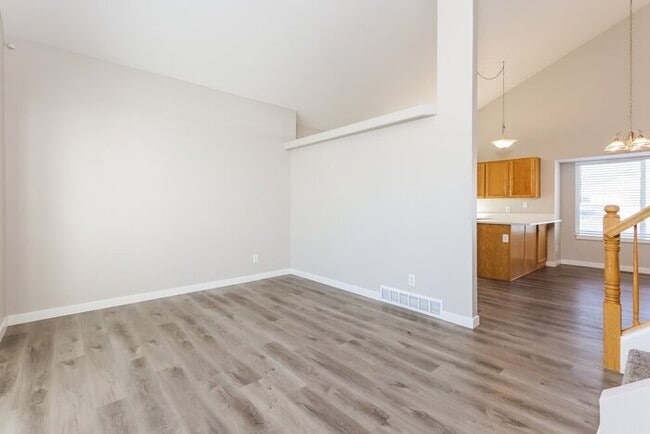 Building Photo - 3056 Linton Cir