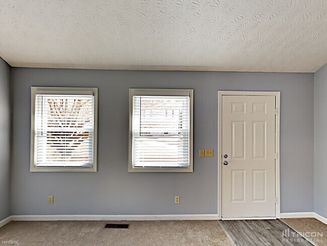 Building Photo - 340 Denae Ct