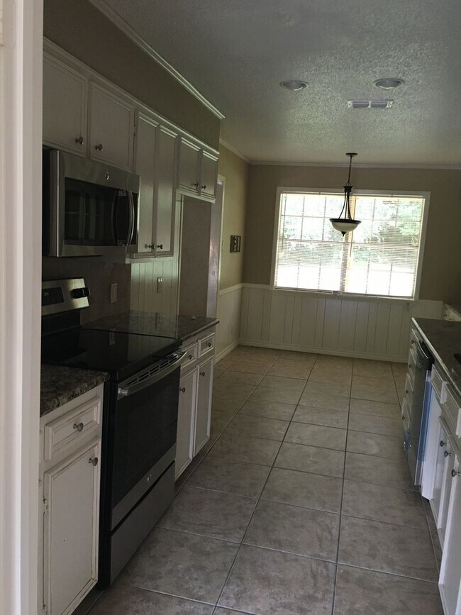 Foto del edificio - 3/2/2 Fenced Yard and Pet Friendly