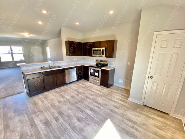 Building Photo - 3048 Emerald Pk Trl