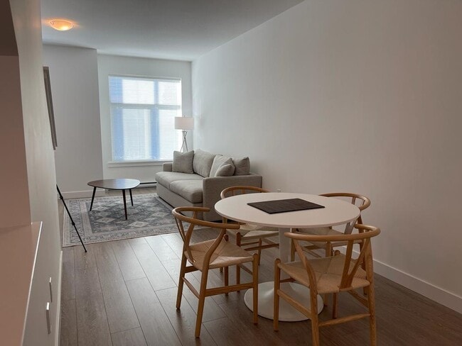 Building Photo - 12073 62 Av