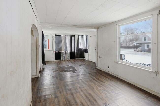 Foto del edificio - 2310 Jerome St