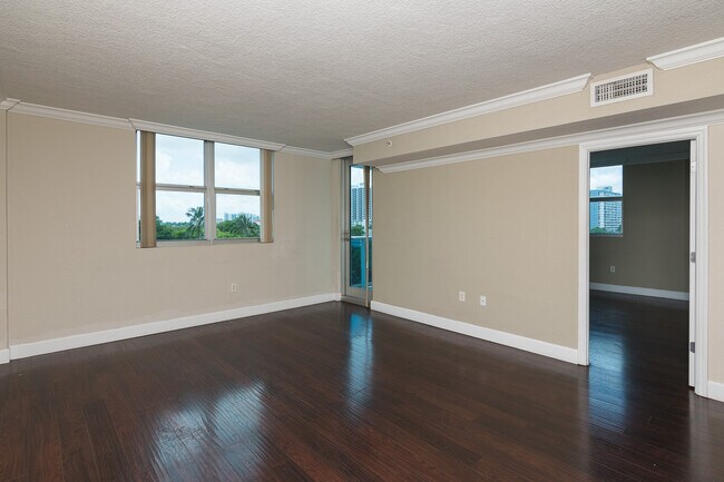 Foto del edificio - 7501 E Treasure Dr