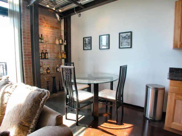 Foto del edificio - 3110 Thomas Ave