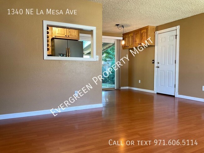 Building Photo - Freshly Remodeled 3BD Gresham Ranch | $239...