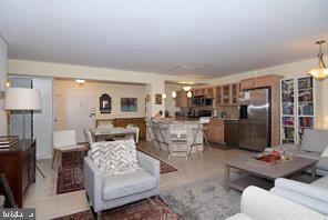 Foto del edificio - 4201 Cathedral Ave NW