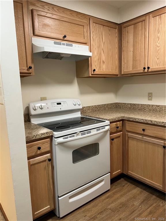11 Burnham St Unit 3, Plymouth, CT 06786 Room for Rent in Plymouth