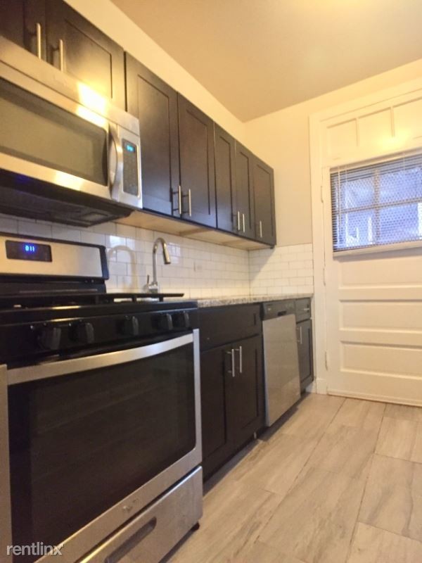 Primary Photo - 1527 1/2 W Lunt Ave