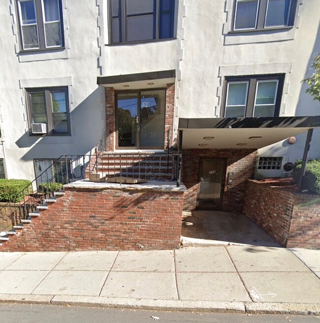 Building Photo - 198 Allston St