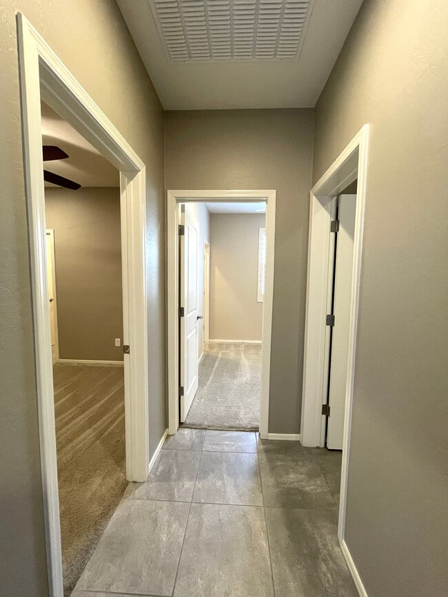 Building Photo - 22507 E Creosote Dr