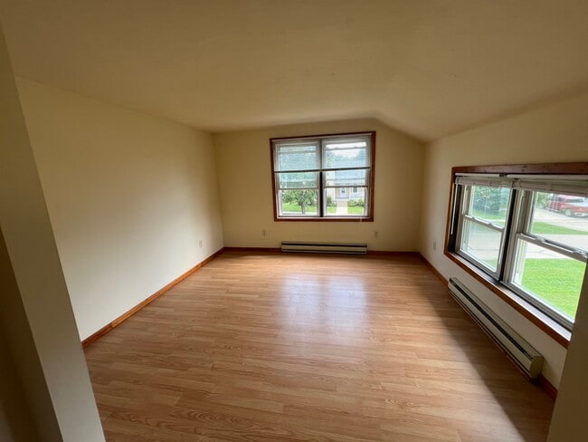 Building Photo - 420 N Turner St