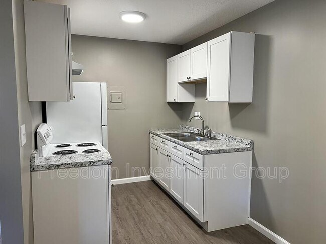 Foto del edificio - 1563 Wales Ave