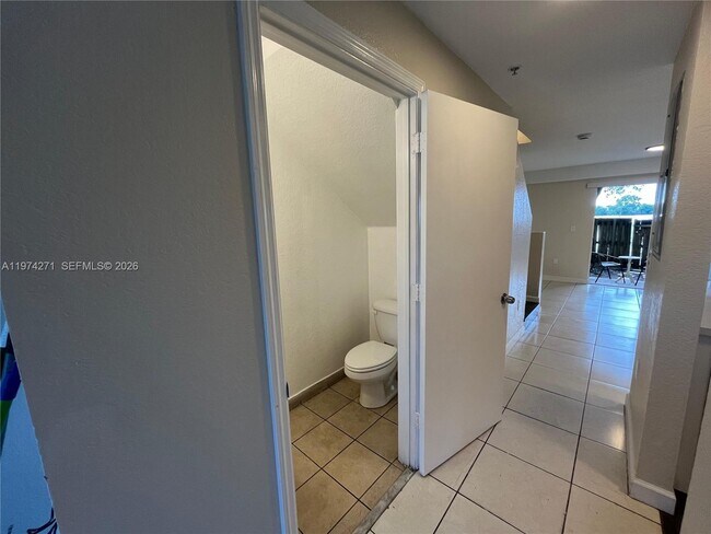 Foto del edificio - 14162 NW 17th Ave