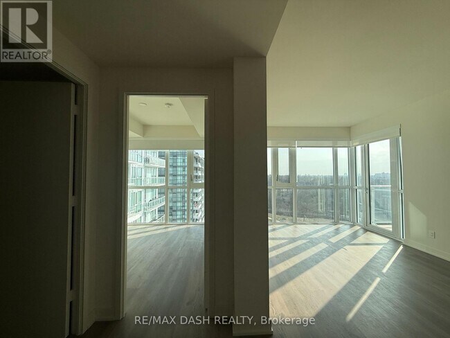 Photo du bâtiment - 10 Deerlick Ct