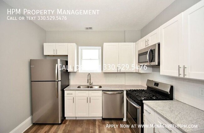 Foto del edificio - 2179 W 11th St