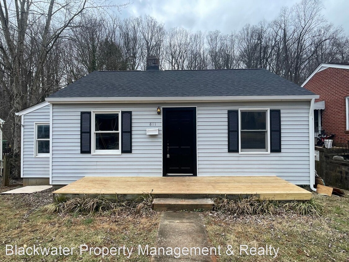 Primary Photo - 2 br, 1 bath House - 811 McCausland Street