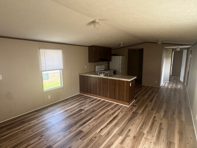 Foto del edificio - 2208 Cattail Cir
