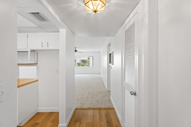 Building Photo - 4500 N Flagler Dr