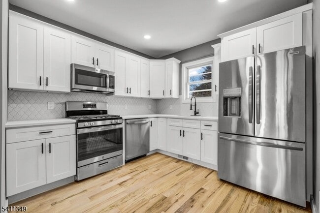 Photo - 2106 Whittier St House