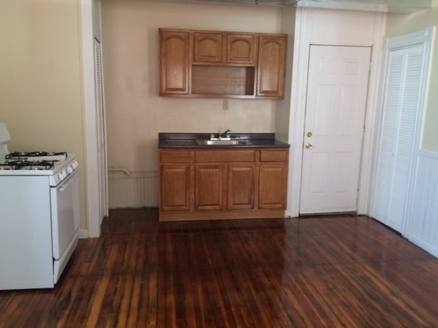 Interior Photo - 276 High St