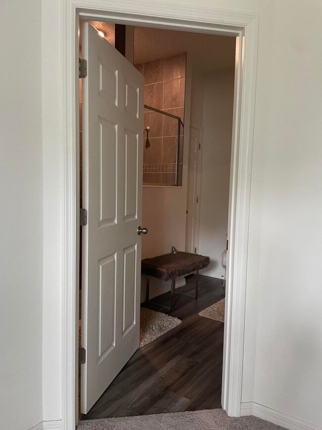 Building Photo - 6157 NW Gatun Dr