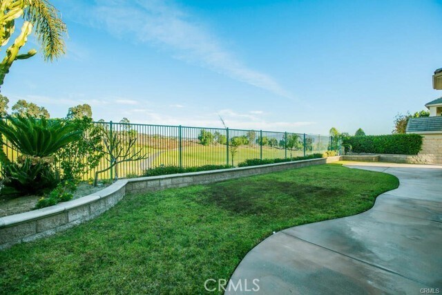 Foto del edificio - 17571 Edgewood Ln