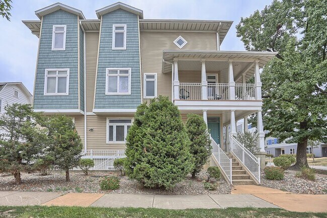 Foto del edificio - 33 E John St