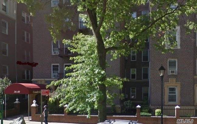 Building Photo - 36-40-40 Bowne St