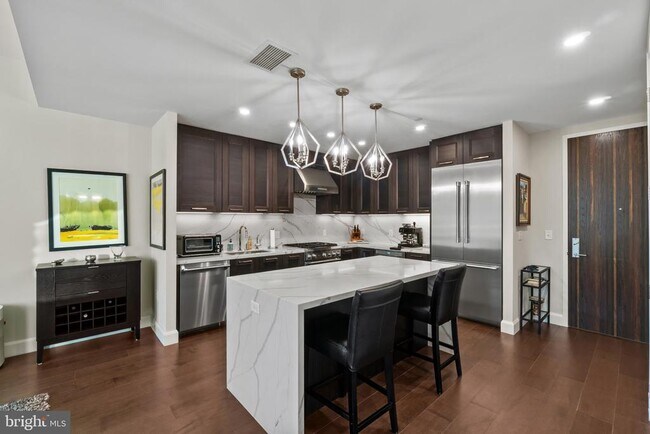 Foto del edificio - 1330 Lancaster St