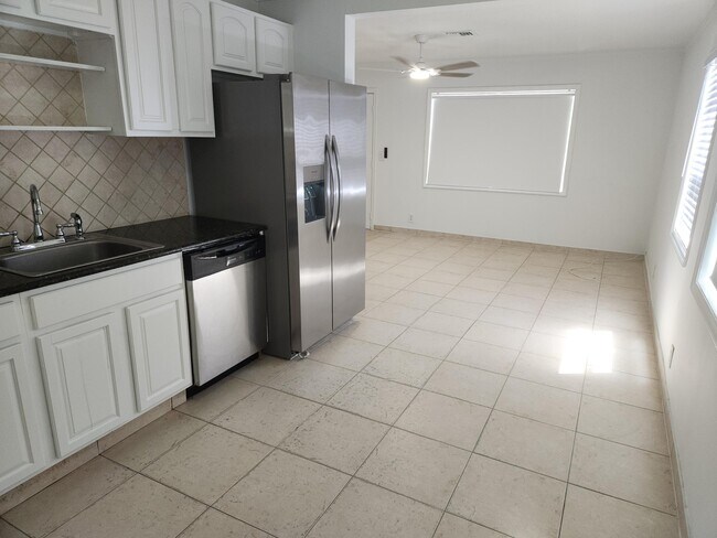 Foto del edificio - 210 NW 13th Ave
