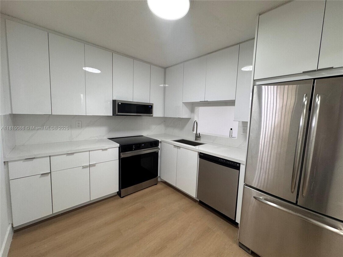 Foto principal - 1820 SW 81st Ave
