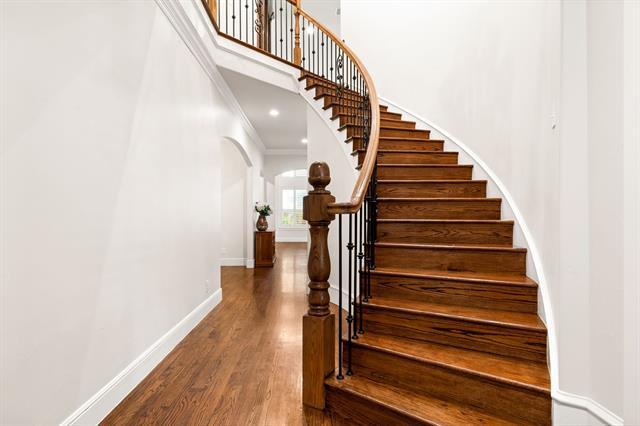 Foto del edificio - 5820 Prospect Ave