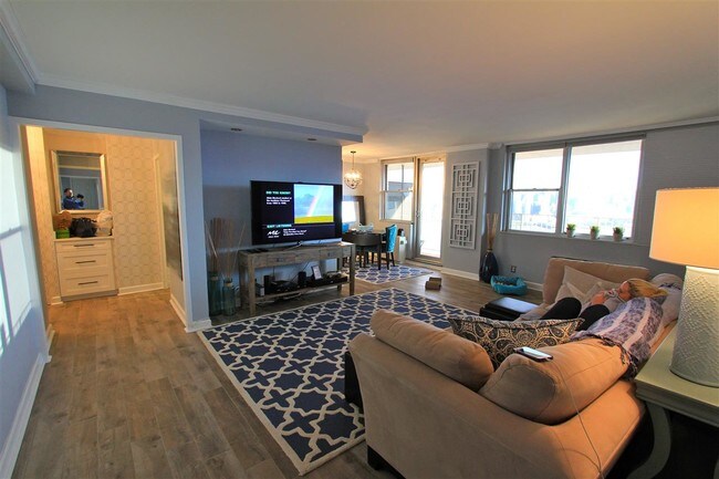 Foto del edificio - 6040 Boulevard E