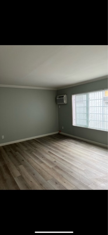 Building Photo - 6928 Woodley Ave
