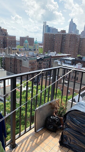 Building Photo - 50 Henry St