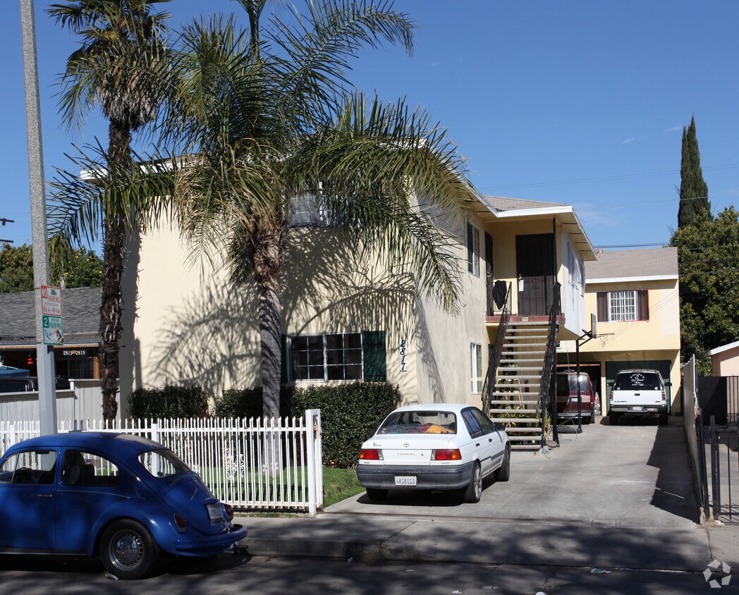Primary Photo - 2817 Santa Ana St