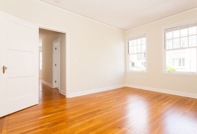 Foto del edificio - 1760 Golden Gate Ave