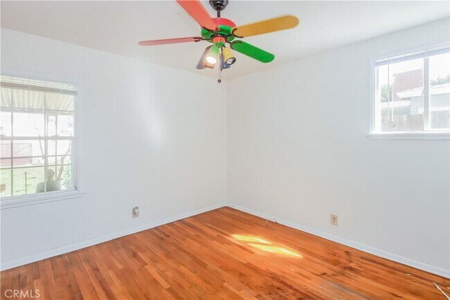 Foto del edificio - 15011 Hartland St