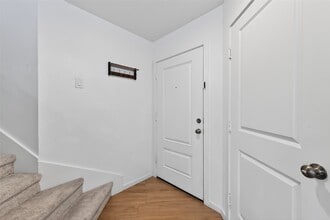 Building Photo - 3039 Ash Ray Dr