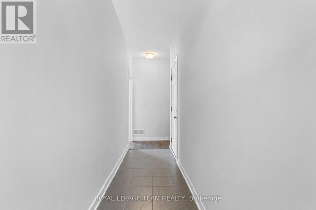 Building Photo - 419 Mortar Ter