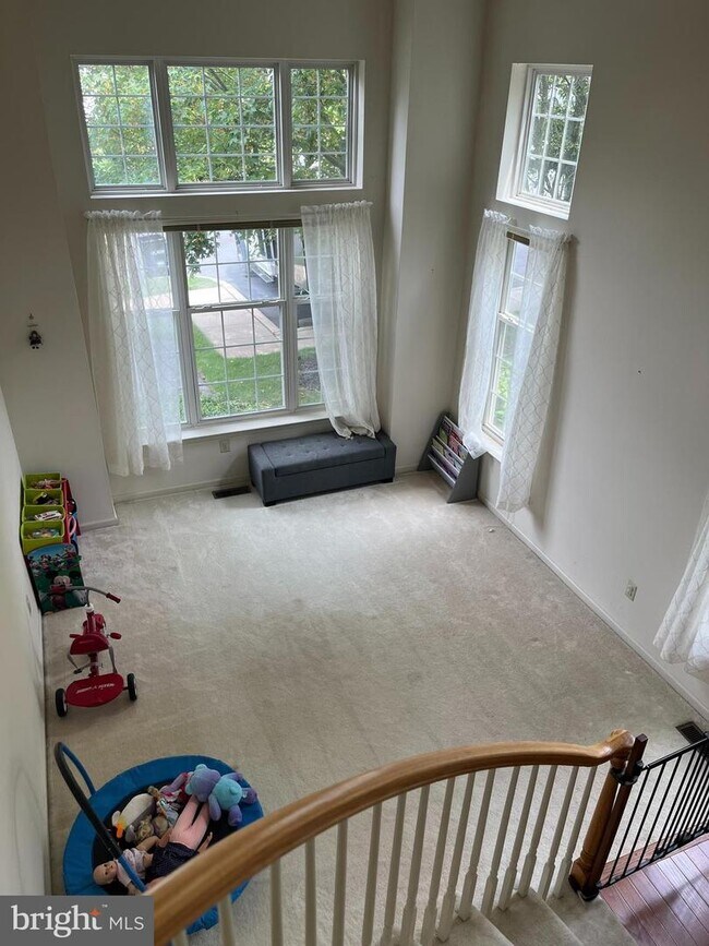 Building Photo - 211 Brookdale Ct