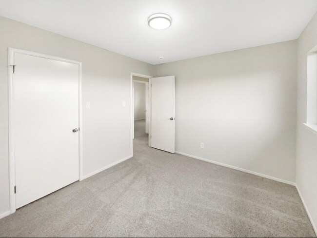 Foto del edificio - 8255 Oahu Dr