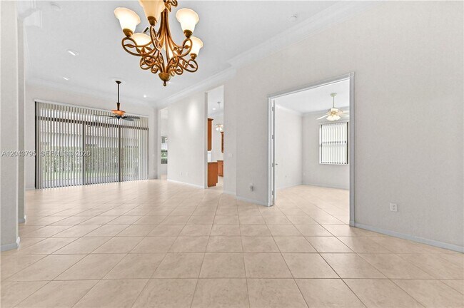 Foto del edificio - 6823 Fabiano Cir