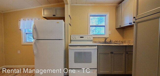 Building Photo - Studio, 1 bath House - 1460 Apache Ln