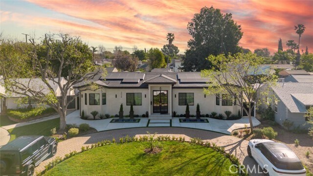 Building Photo - 7714 Lasaine Ave